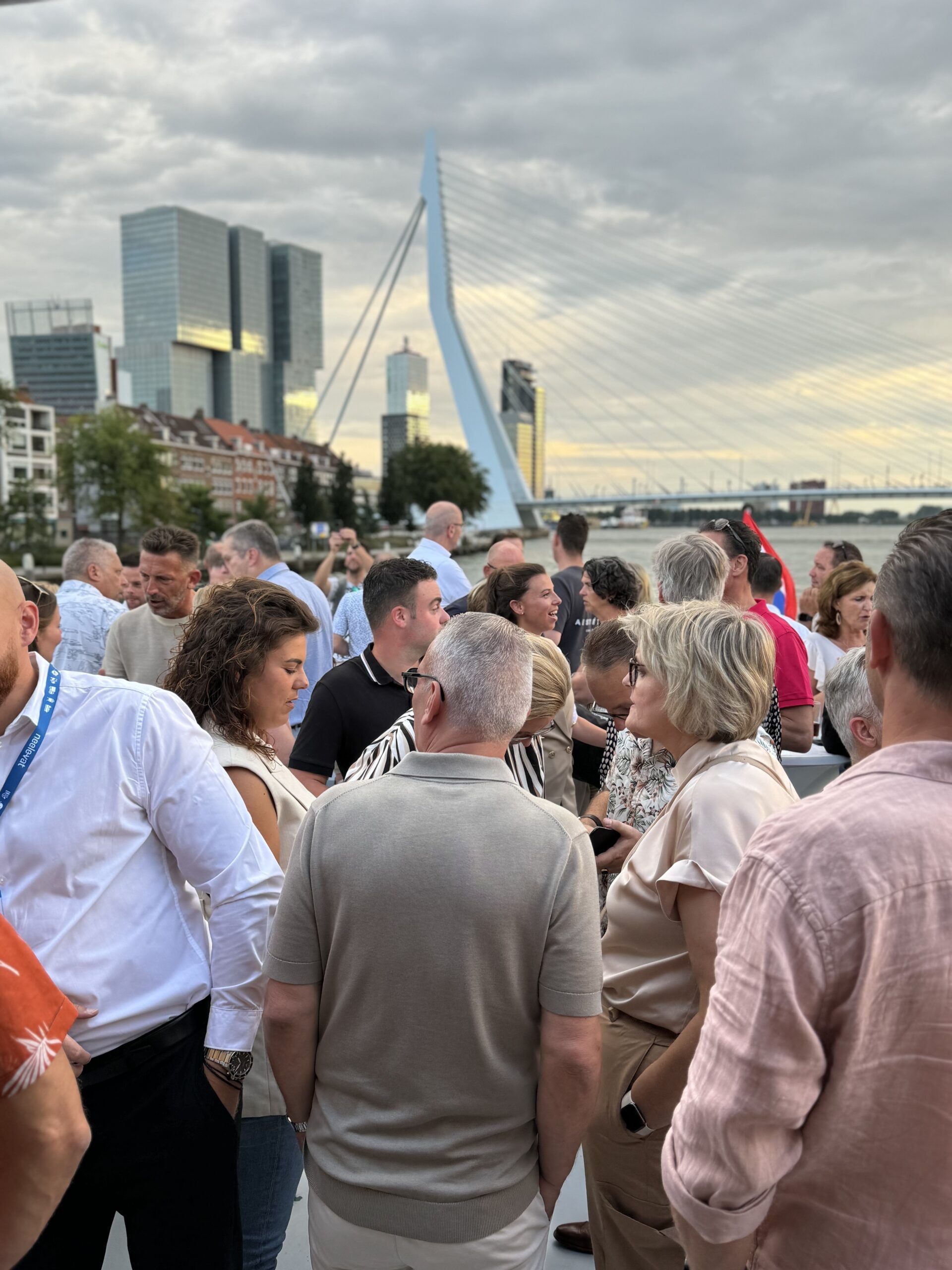 Familiedag, Groepsfoto op de boot, Helikopter en jetski, Wereldhavendagen, Wereldhavendagen, Wereldhavendagen, Wereldhavendagen, Wereldhavendagen, Wereldhavendagen, Wereldhavendagen, Wereldhavendagen, Wereldhavendagen, Wereldhavendagen, Wereldhavendagen, Wereldhavendagen, Wereldhavendagen