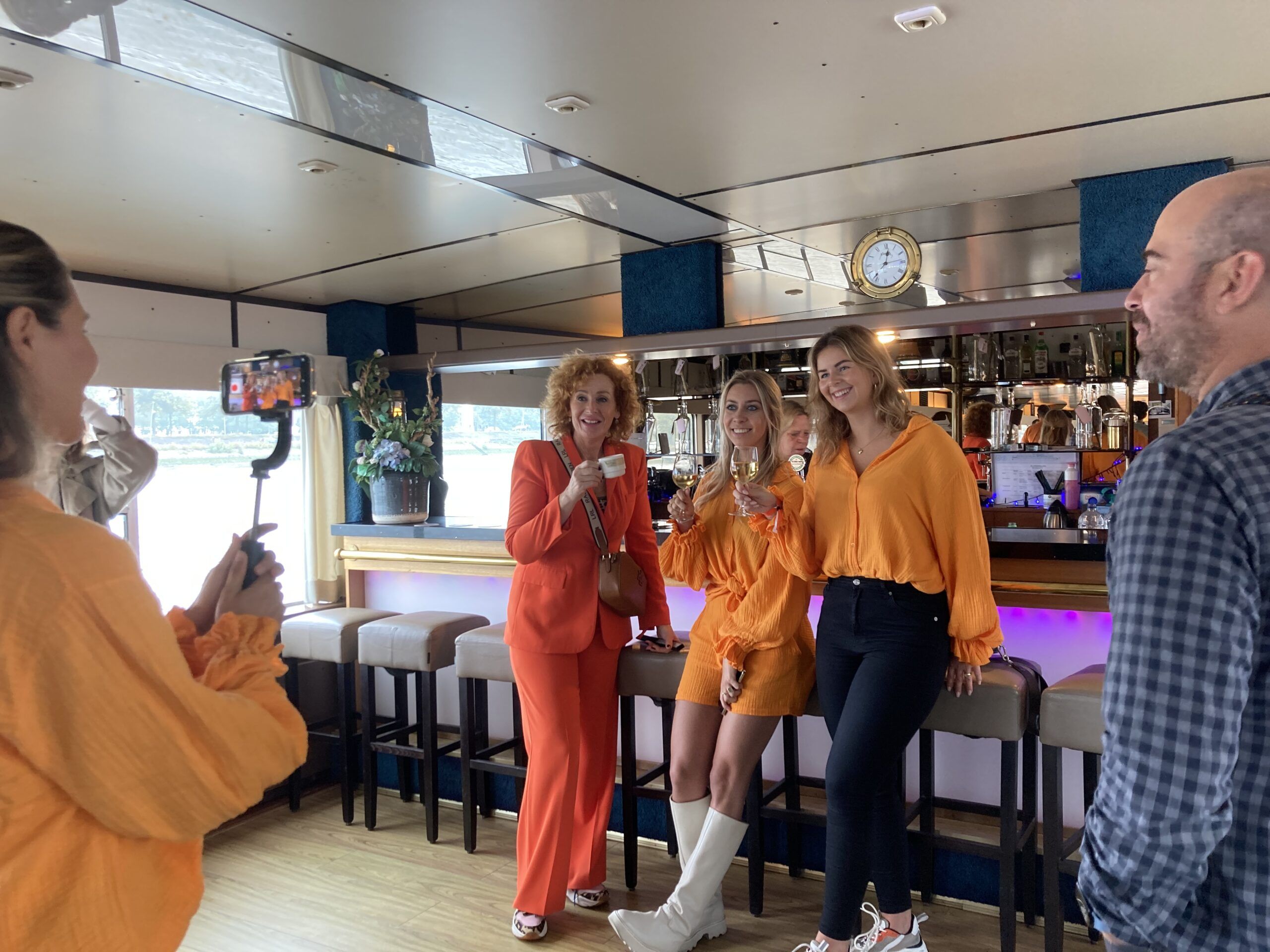 Familiedag, Groepsfoto op de boot, Helikopter en jetski, Wereldhavendagen, Wereldhavendagen, Wereldhavendagen, Wereldhavendagen, Wereldhavendagen, Wereldhavendagen, Wereldhavendagen, Wereldhavendagen, Wereldhavendagen, Wereldhavendagen, Wereldhavendagen, Wereldhavendagen, Wereldhavendagen